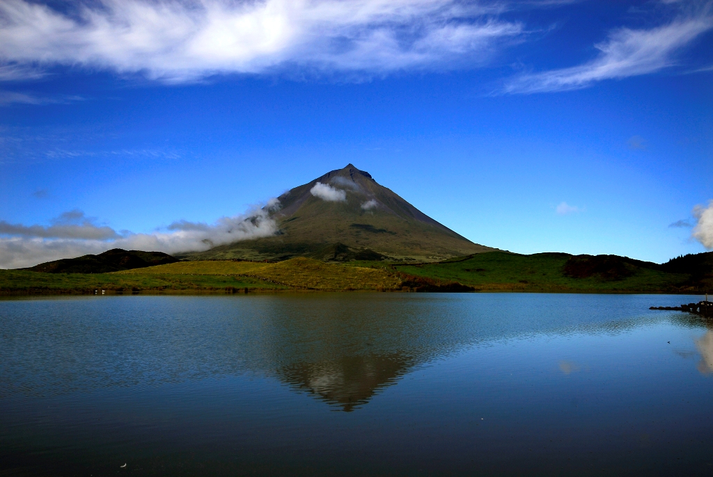Caldeirão - Geosite, Vila do Corvo